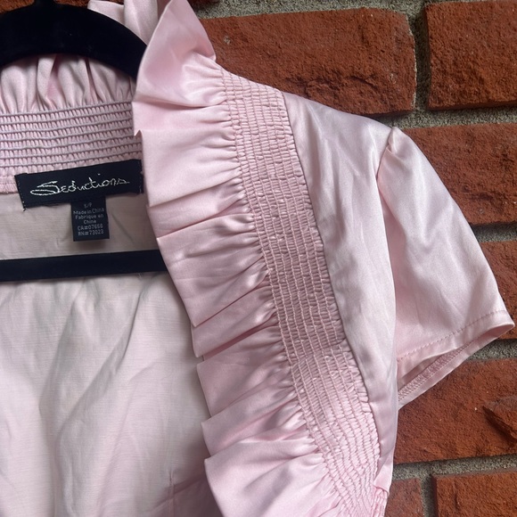 Coquette pink shrug - Picture 3 of 5